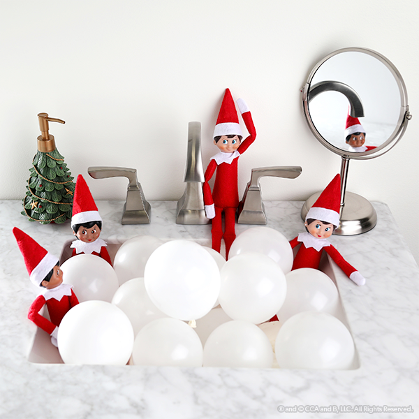 Elves in a bath of baloons